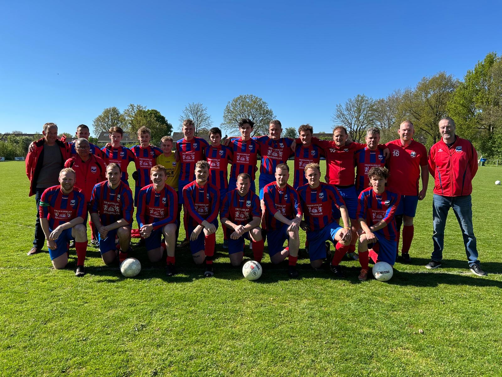HHCombi 2 kampioen - voetbal!